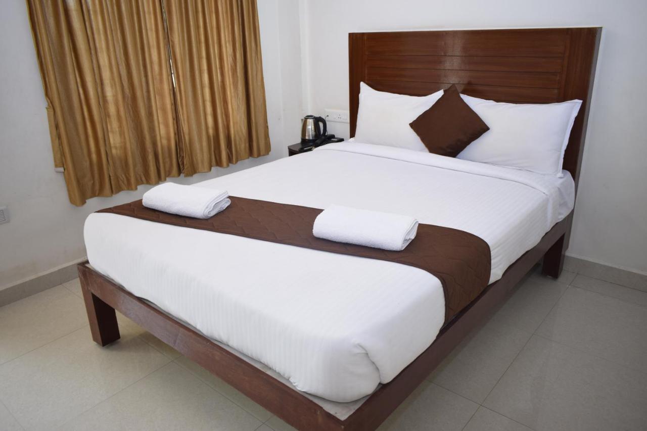 ราณี เรซิเดนซี Hotel ปอนดิเชอรี ภายนอก รูปภาพ