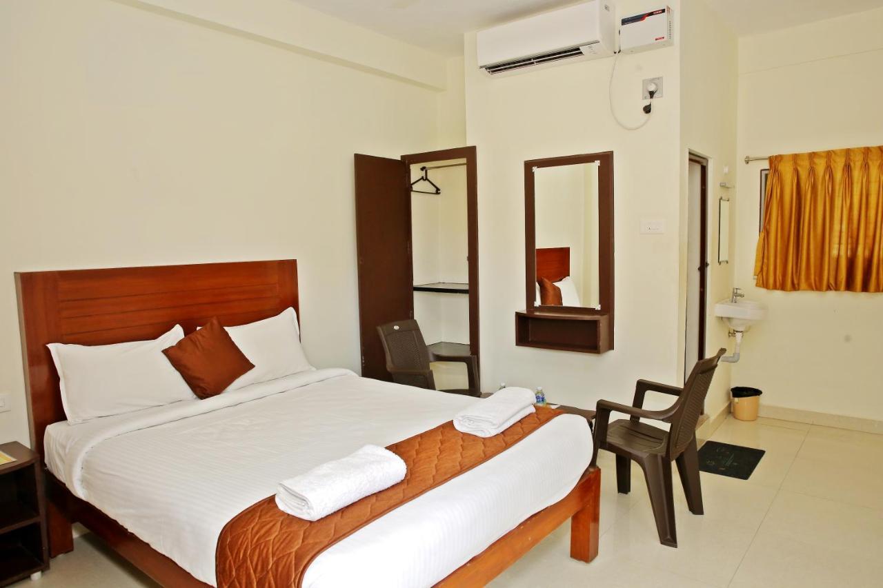 ราณี เรซิเดนซี Hotel ปอนดิเชอรี ภายนอก รูปภาพ