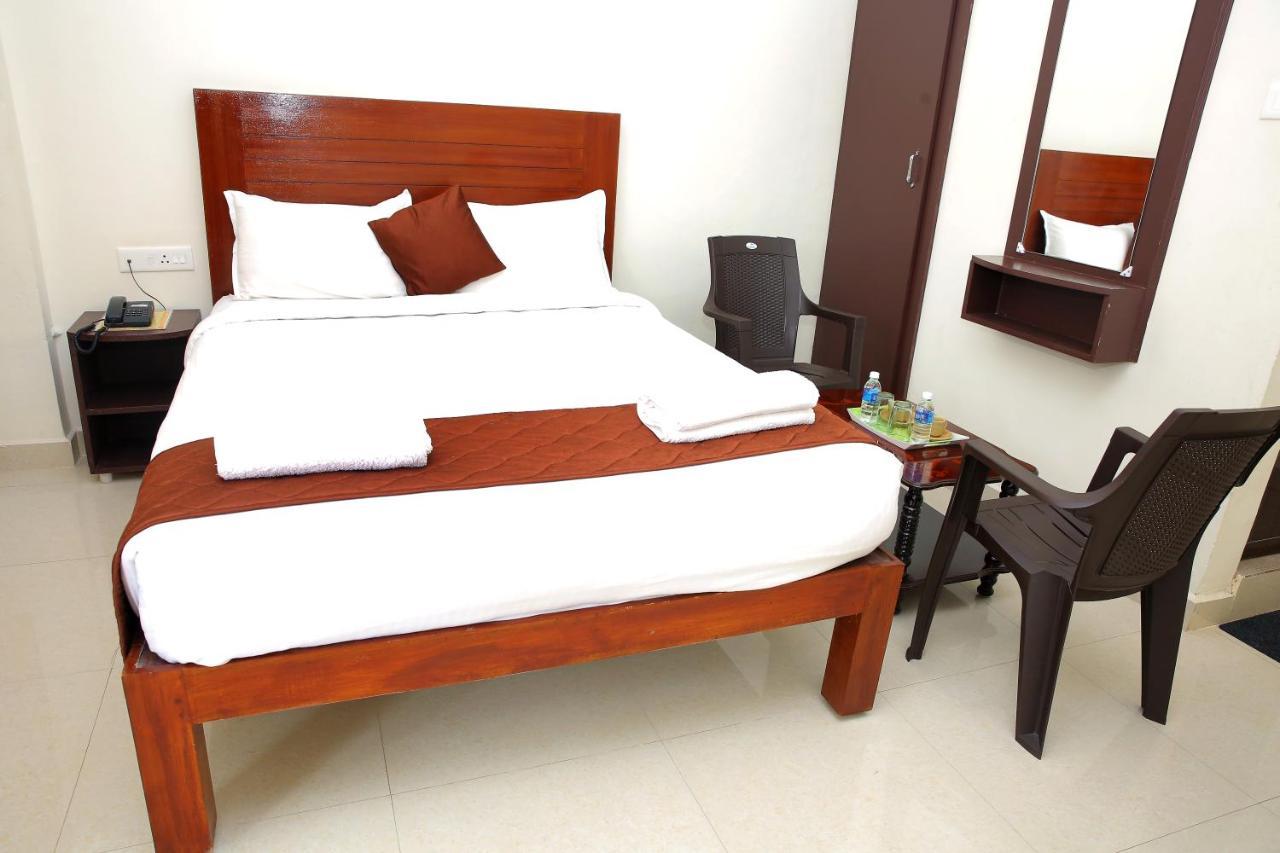 ราณี เรซิเดนซี Hotel ปอนดิเชอรี ภายนอก รูปภาพ