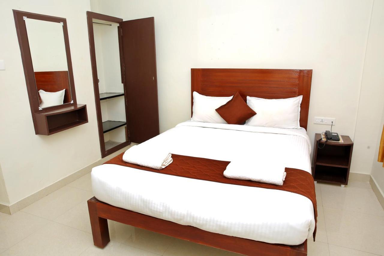 ราณี เรซิเดนซี Hotel ปอนดิเชอรี ภายนอก รูปภาพ